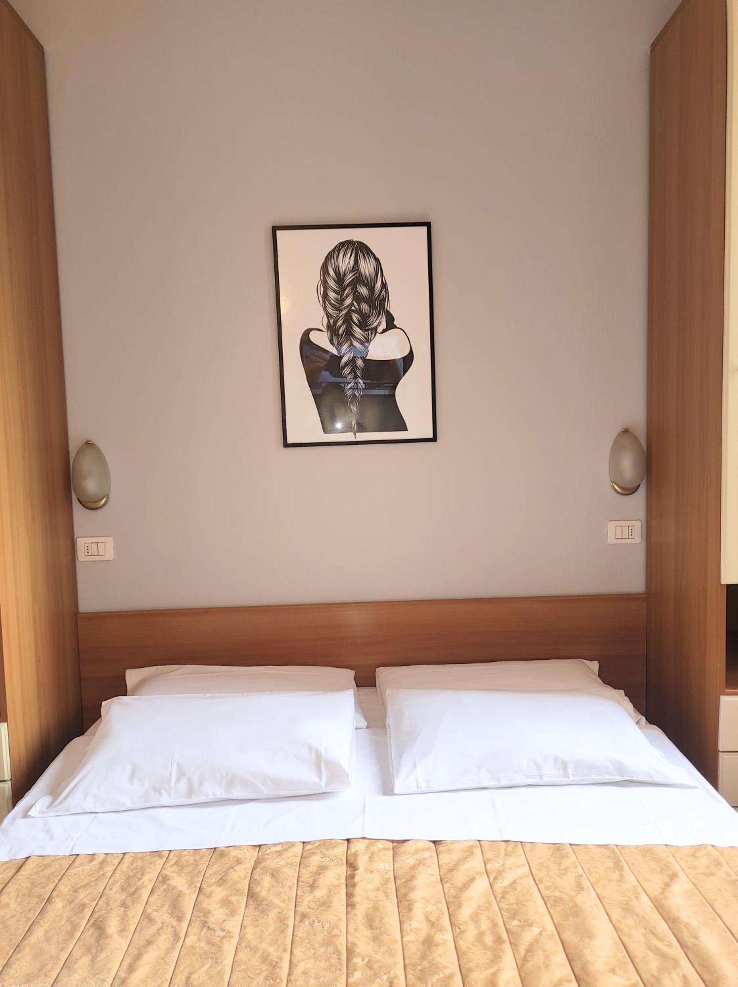Hotel Nuovo Rondo Sesto San Giovanni Værelse billede