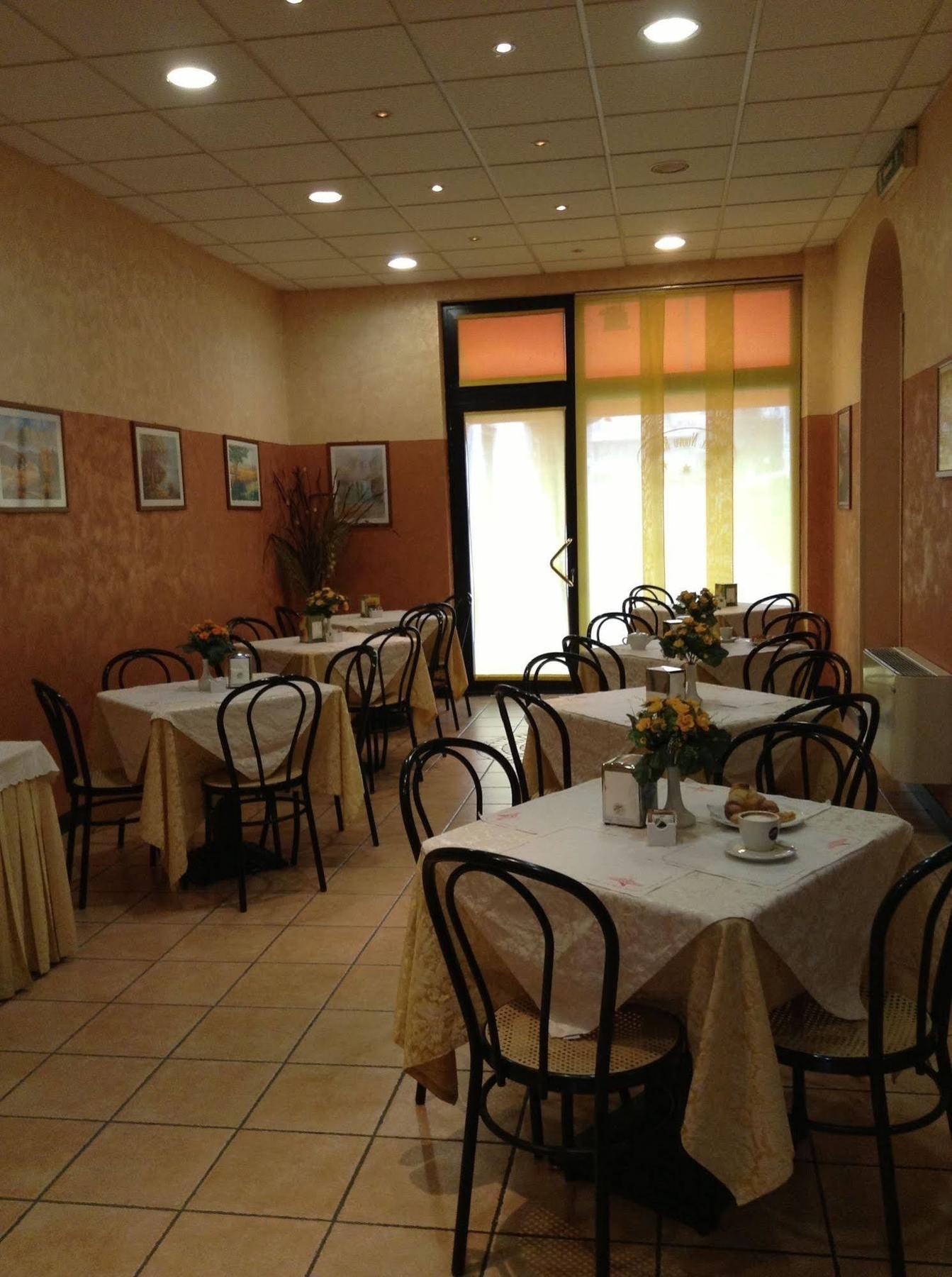 Hotel Nuovo Rondo Sesto San Giovanni Eksteriør billede